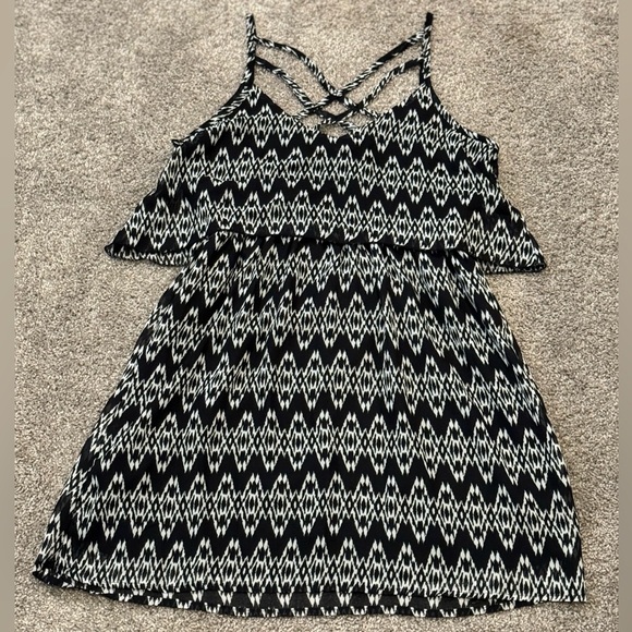 Speechless L Black and White Halter Dress - Picture 7 of 11